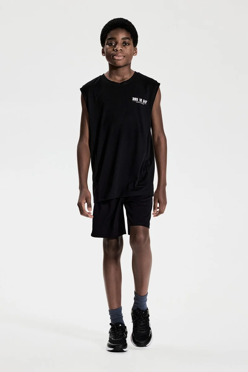 اتش اند ام فيست توب رياضية من نسيج دراي موف